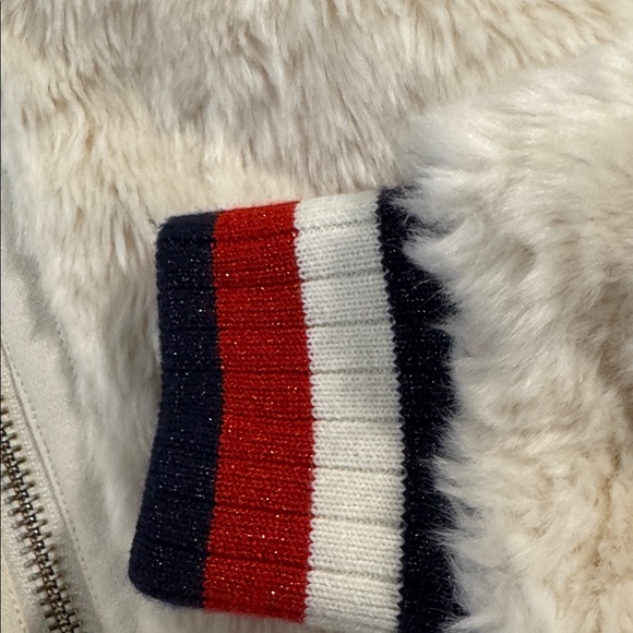Special Edition Fuzzy White Bomber Jacket with Navy Trim - Tommy Hilfiger - Picture 9 of 10